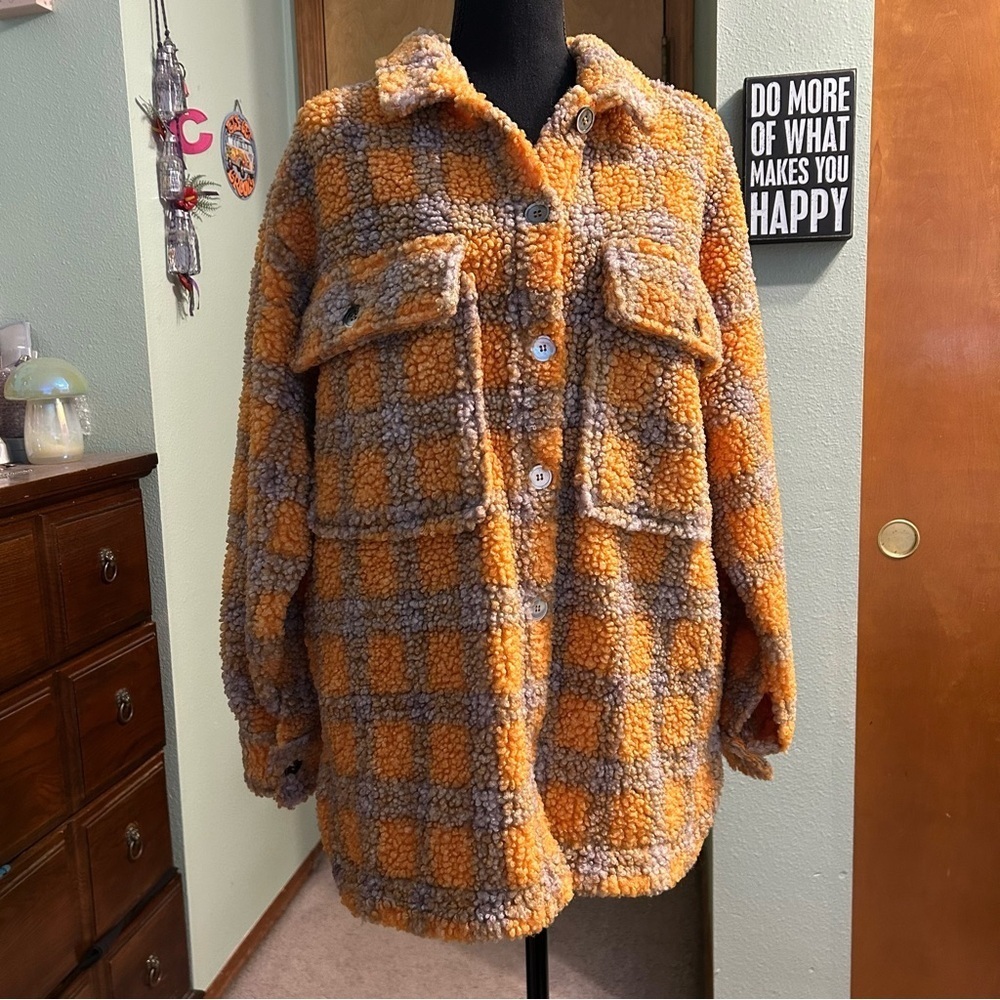 Fashion Nova Sipping Coffee Sherpa Plaid Shacket S mother of pearl buttons